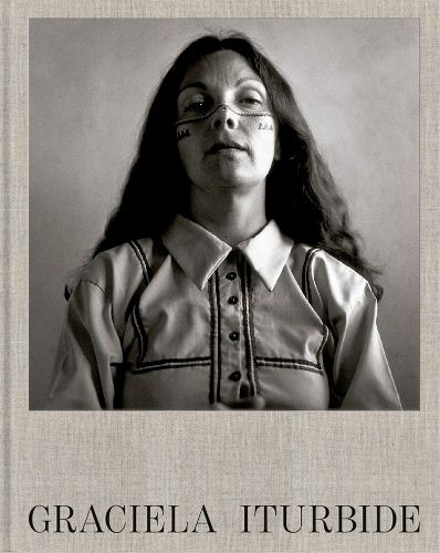 Cover image for Graciela Iturbide