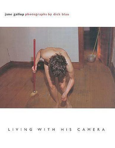 Cover image for Living with His Camera