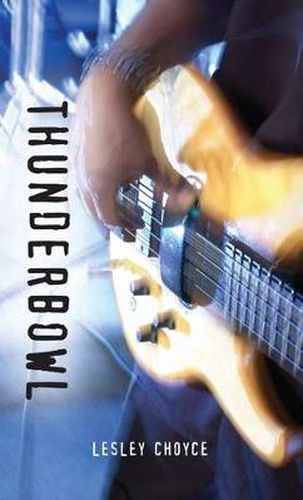 Cover image for Thunderbowl