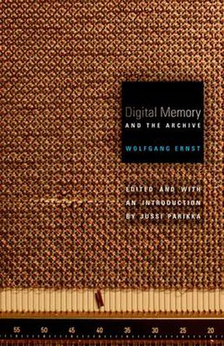 Cover image for Digital Memory and the Archive