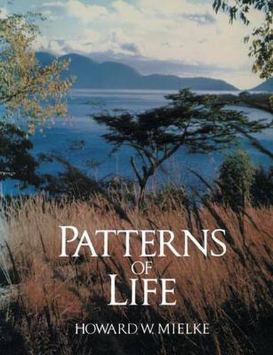 Cover image for Patterns of Life: Biogeography of a changing world