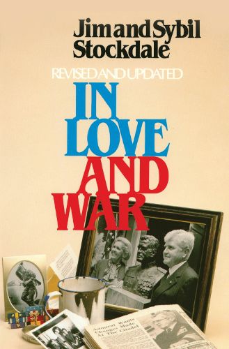 Cover image for In Love and War
