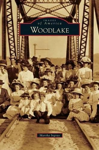 Cover image for Woodlake