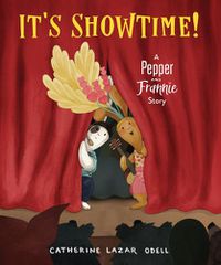 Cover image for It's Showtime!: A Pepper and Frannie Story