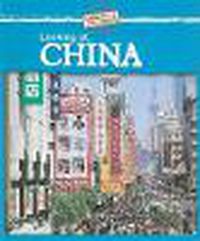 Cover image for Looking at China