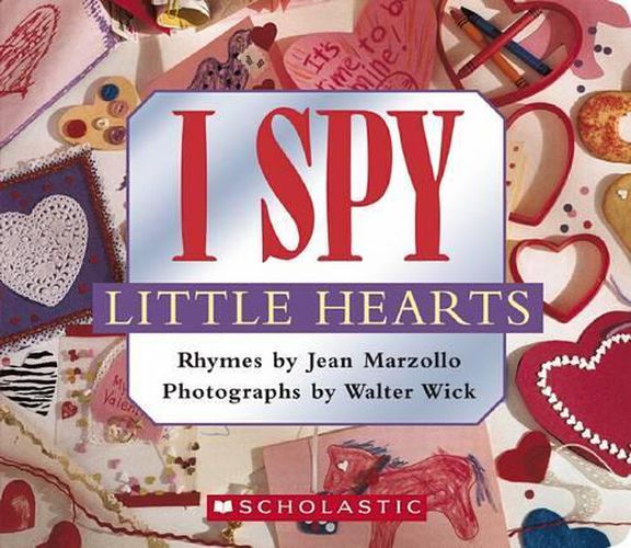 Cover image for I Spy Little Hearts