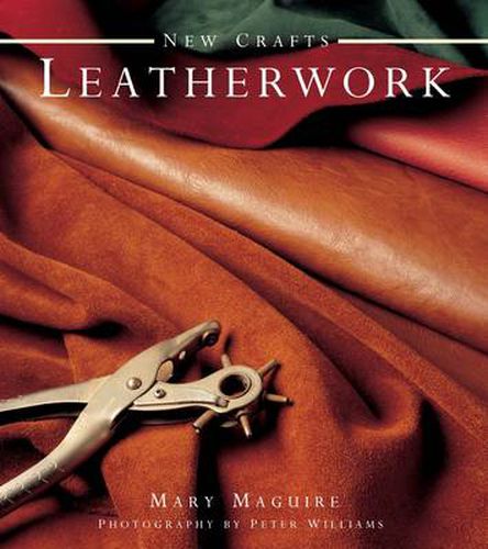 Cover image for New Crafts: Leatherwork