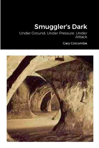 Cover image for Smuggler's Dark