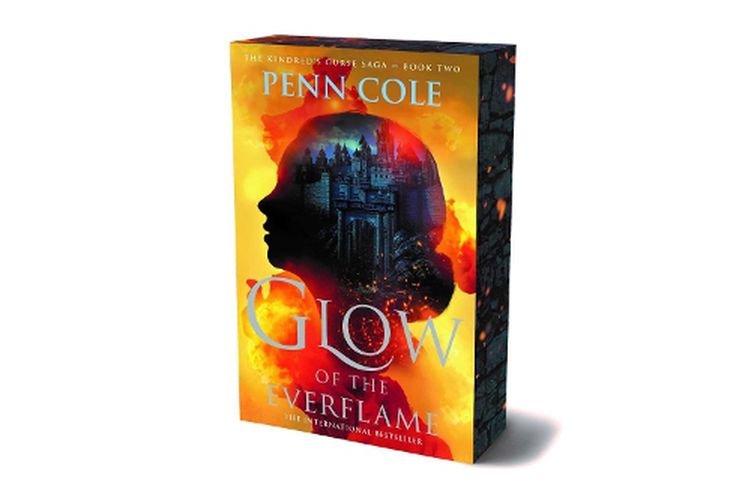 Cover image for Glow of the Everflame: Volume 2
