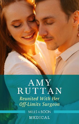 Cover image for Reunited with Her Off-Limits Surgeon [Large Print]