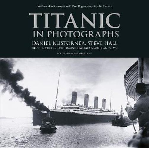 Cover image for Titanic in Photographs