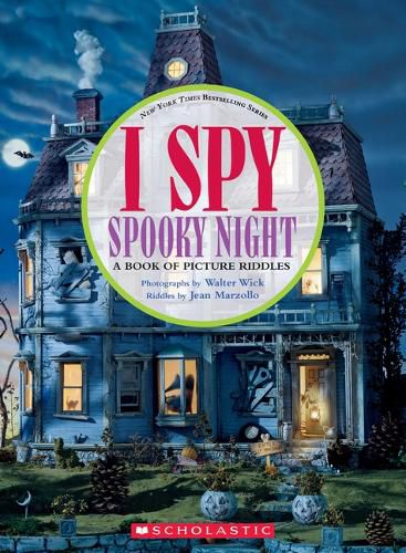 Cover image for I Spy Spooky Night: A Book of Picture Riddles