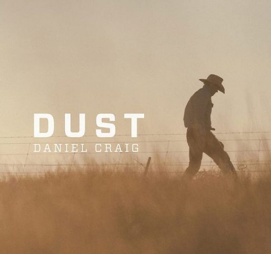 Cover image for Dust