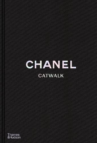 Cover image for Chanel Catwalk: The Complete Collections