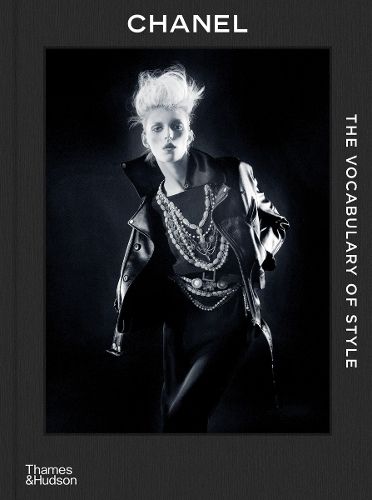 Cover image for Chanel: The Vocabulary of Style