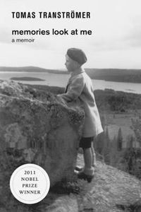 Cover image for Memories Look at Me: A Memoir