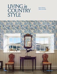 Cover image for Living in Country Style