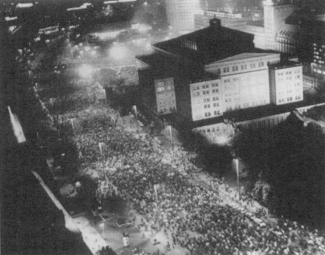 Cover image for Exit-Voice Dynamics and the Collapse of East Germany: The Crisis of Leninism and the Revolution of 1989