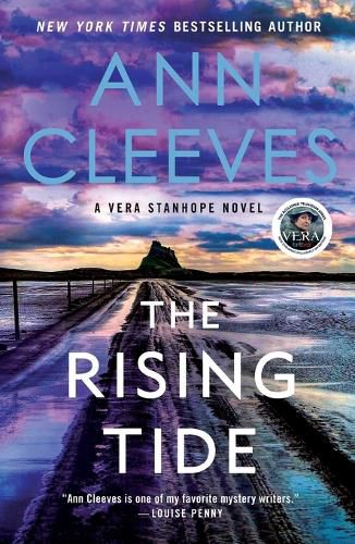 Cover image for The Rising Tide: A Vera Stanhope Novel