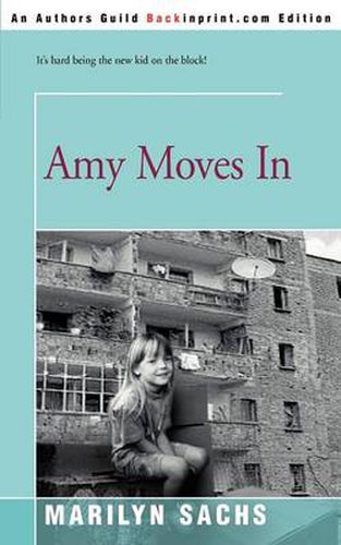 Cover image for Amy Moves in