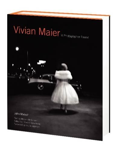 Cover image for Vivian Maier: A Photographer Found