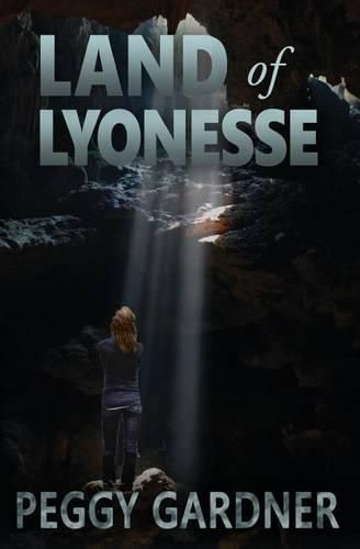 Cover image for Land of Lyonesse