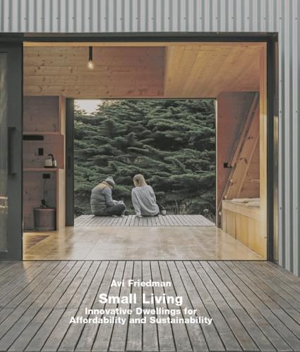 Cover image for Small Living