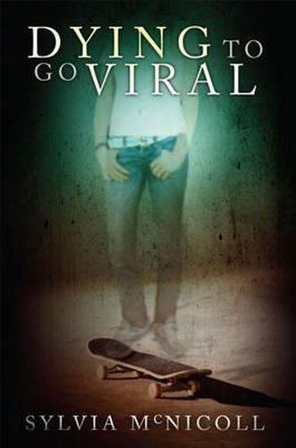 Cover image for Dying to Go Viral