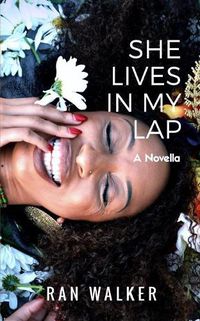 Cover image for She Lives In My Lap