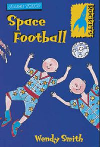 Cover image for Space Twins: Space Football