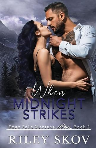 Cover image for When Midnight Strikes