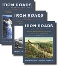 Cover image for Iron Roads of the Monadnock Region: Railroads of Southwestern New Hampshire and North-Central Massachusetts