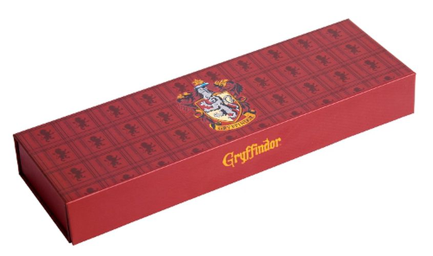 Cover image for Harry Potter: Gryffindor Magnetic Pencil Box