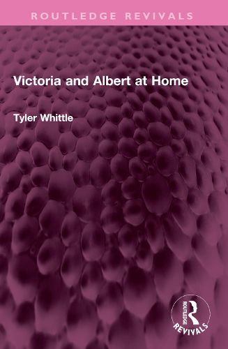 Cover image for Victoria and Albert at Home