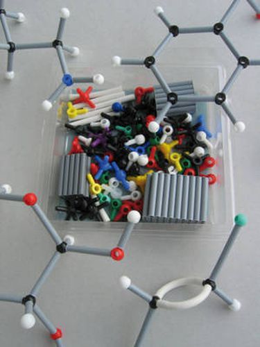 Cover image for ORBIT Molekulbaukasten Chemie: Basis-Set mit 160 Teilen und farbigem Booklet