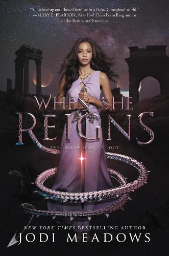 Cover image for When She Reigns