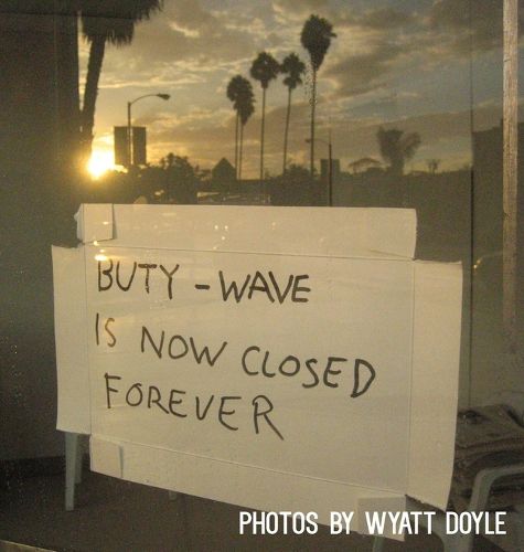 Cover image for Buty-Wave Is Now Closed Forever