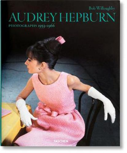 Cover image for Bob Willoughby. Audrey Hepburn