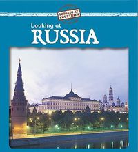 Cover image for Looking at Russia