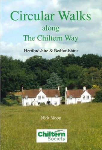 Cover image for Circular Walks Along the Chiltern Way: Hertfordshire & Bedfordshire