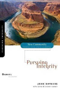 Cover image for Daniel: Pursuing Integrity
