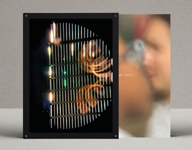 Cover image for MOON CITY
