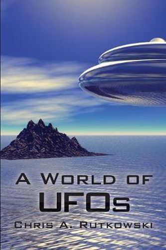 Cover image for A World of UFOs