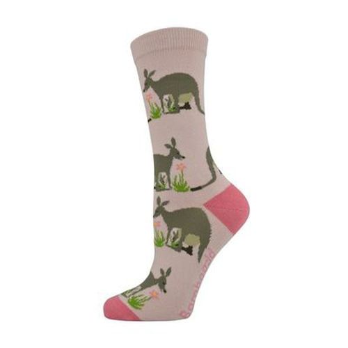 Cover image for Socks Size 2-8 Kangaroo