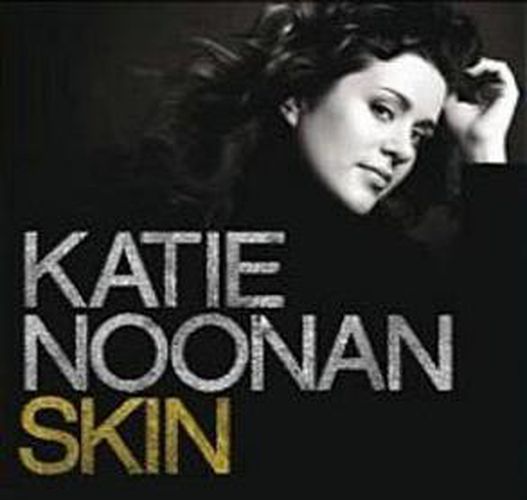 Cover image for Skin