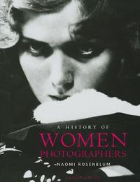 Cover image for A History of Women Photographers