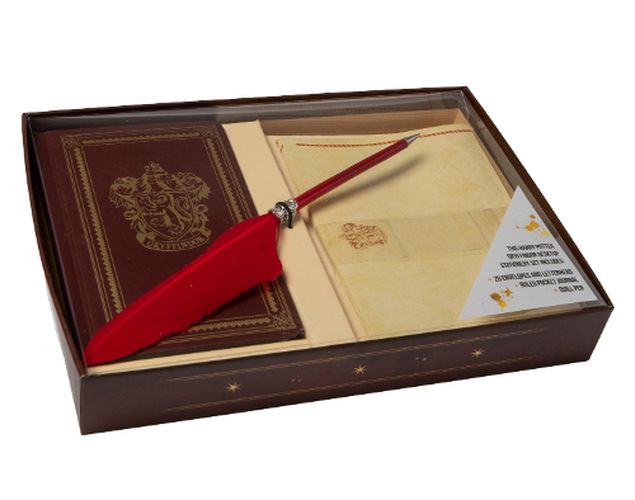 Cover image for Harry Potter: Gryffindor Desktop Stationery Set (With Pen)