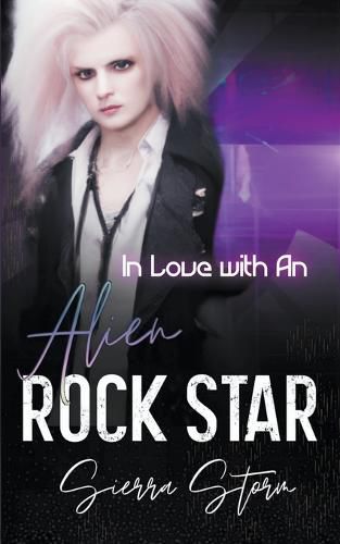 Cover image for In Love with An Alien Rock Star