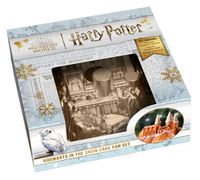 Cover image for Harry Potter: Hogwarts in the Snow Cake Pan Set