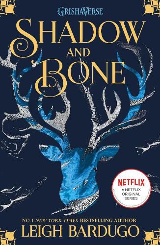 Cover image for Shadow and Bone (Shadow and Bone, Book 1)